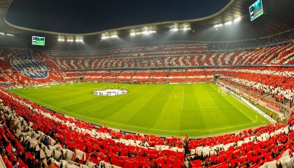 开云体育在线-里昂铁闸对决荷兰风暴，凯恩稳定输出诠释现代中锋终极形态