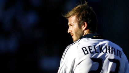 开云体育下载-智利横扫皇马，当南美风暴掀翻欧洲堡垒，特奥成为改写历史的密钥