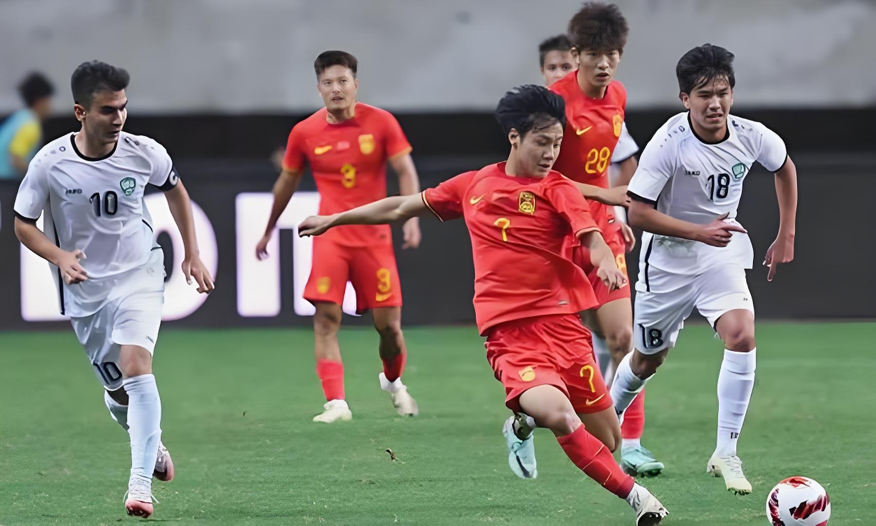 马来西亚队绝杀中国队，郑思维刷新纪录