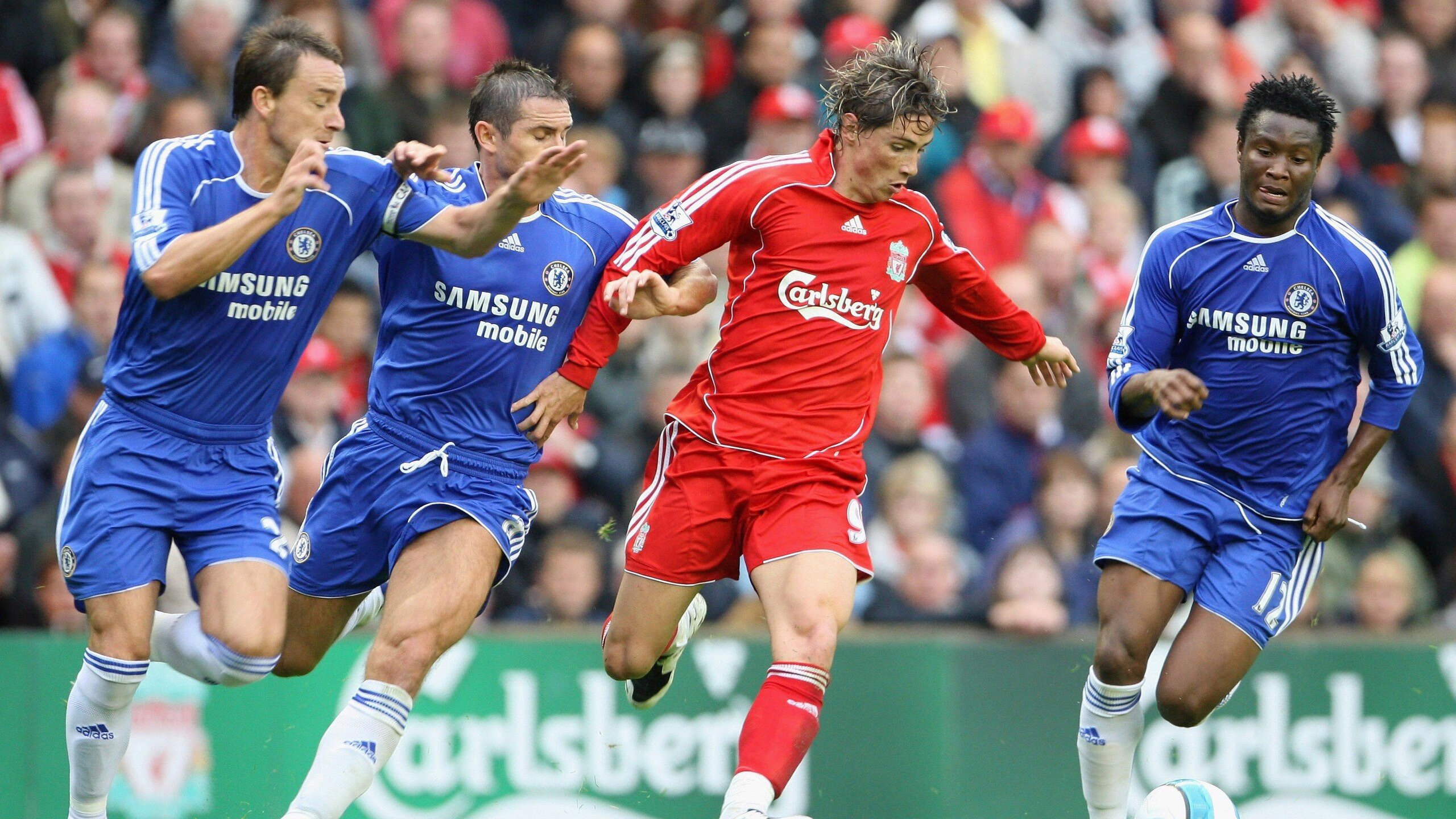 特奥的赛道与南非的草场,当两个世界的淘汰赛同时上演