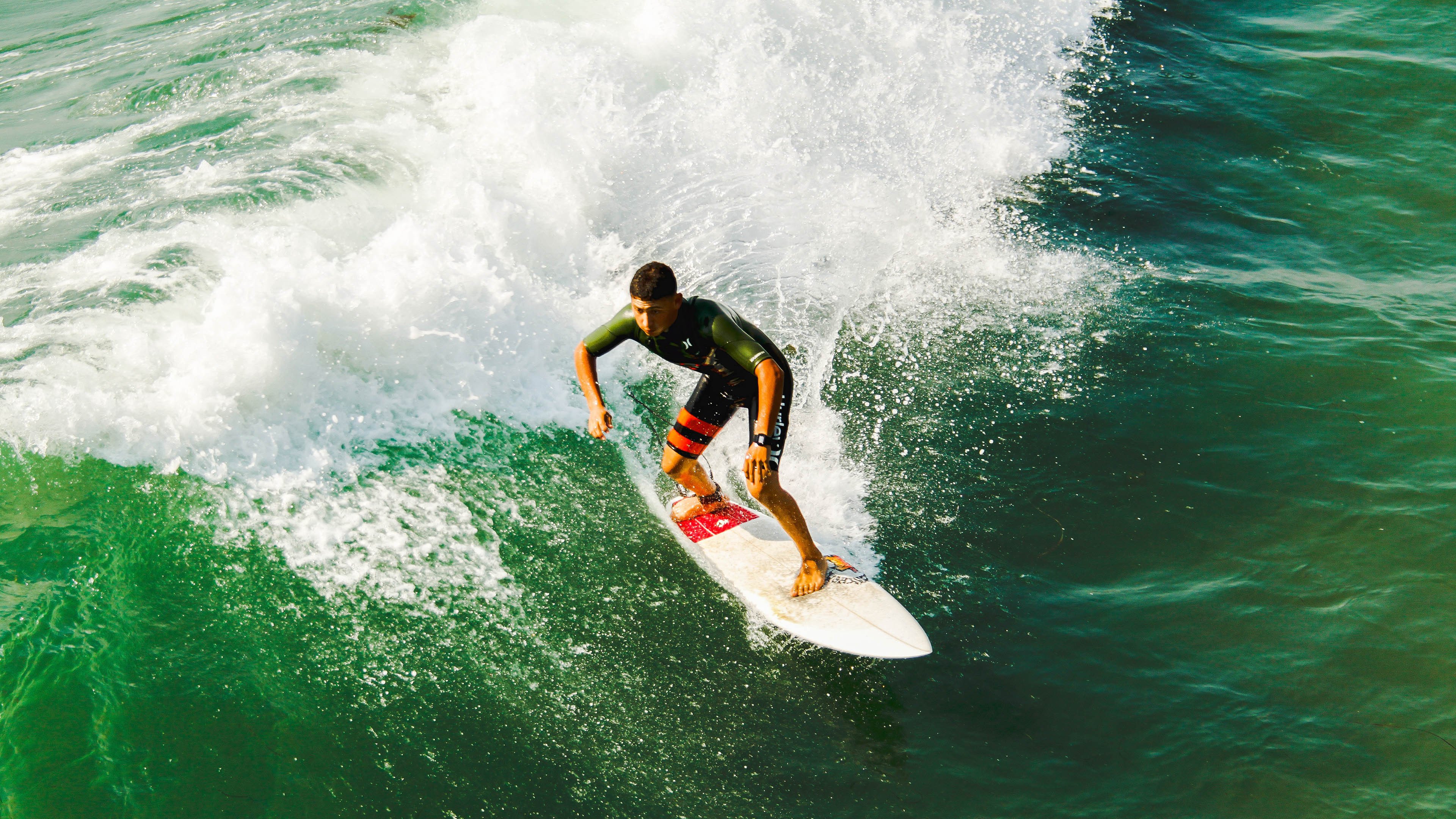 英超争冠之夜，德里赫特硬仗之王，铁血防线上的最后图腾